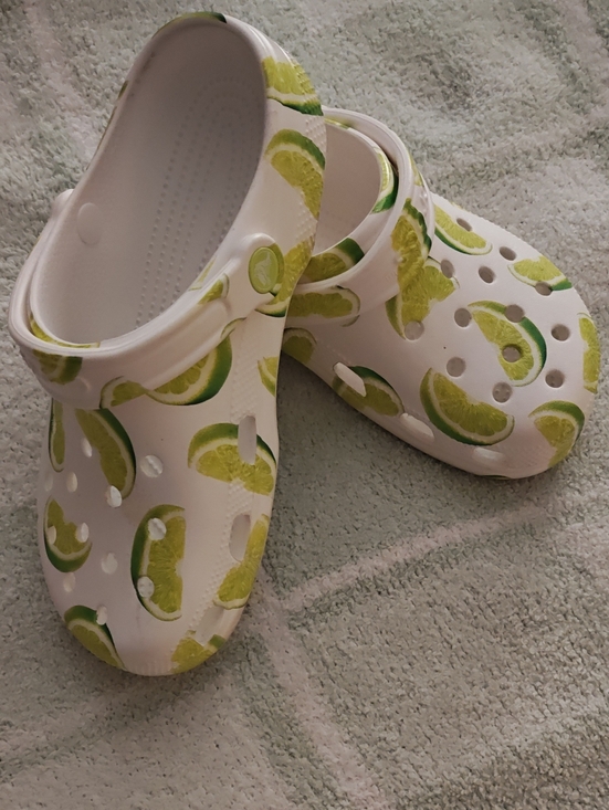 CROCS Shoes - Crocs with Lime Print